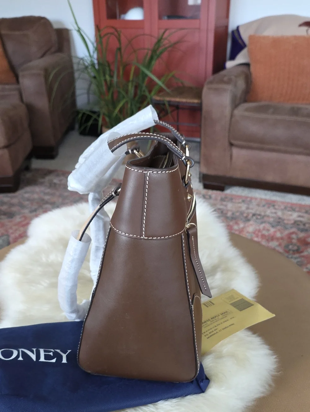 Beautiful NWT Dooney & Bourke Large Chestnut Leather Mila Tote 🤎🎁❤️